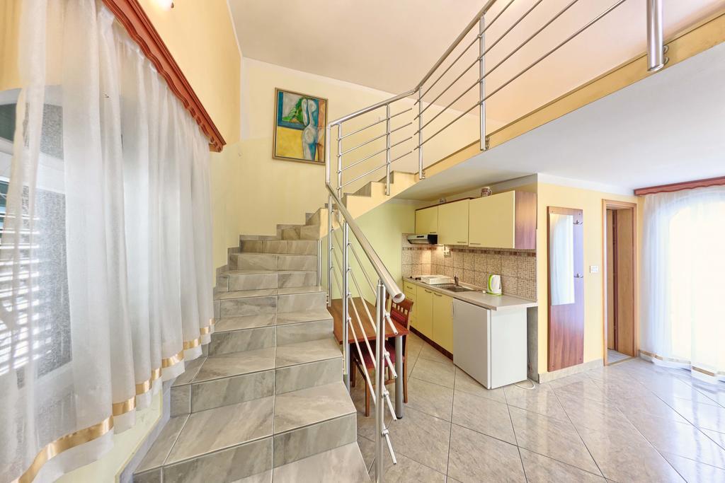 Apartments & Rooms Ruzmarin Rogoznica  Habitación foto